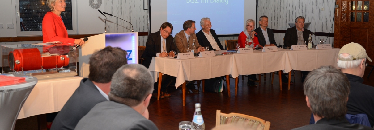 Zwischenlager Brokdorf - BGZ im Dialog zur Rückführung hochradioaktiver Abfälle