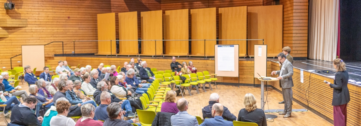 Alle interessierten Bürger*innen aus dem Landkreis Lüchow-Dannenberg sind beim öffentlichen Forum im Rahmen der Bürgerbeteiligung willkommen, zu dem die BGZ für den 21.Mai einlädt.